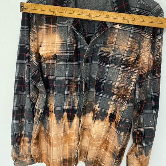 Men’s Field and Stream Custom Flannel - Picture 7 of 8